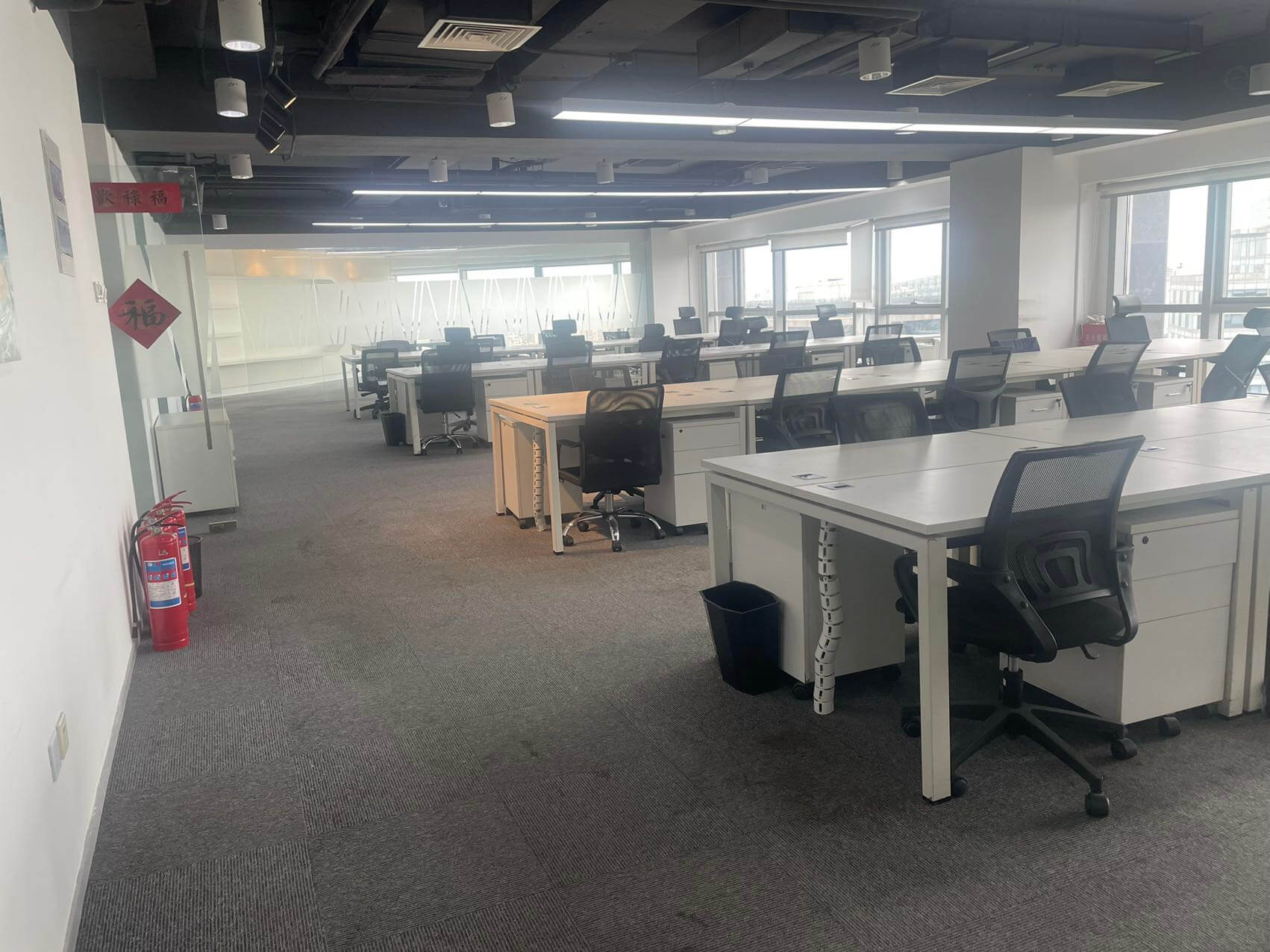 嘉美中心/东煌大厦 300平米办公室